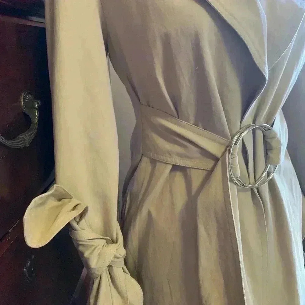 Trench coat - Picture 9 of 14